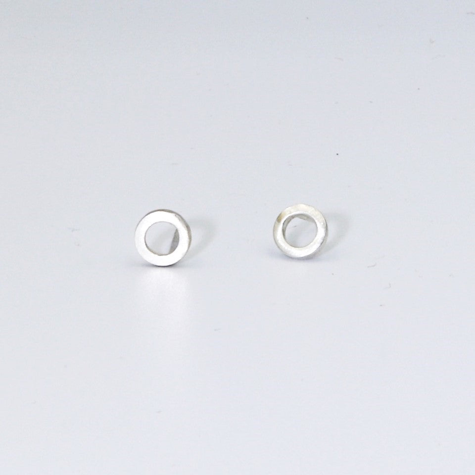 O Studs|Sterling Silver