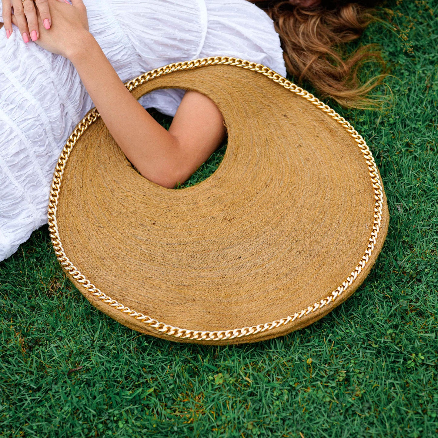 The Solo Cocco Jute Bag With Gold Chain