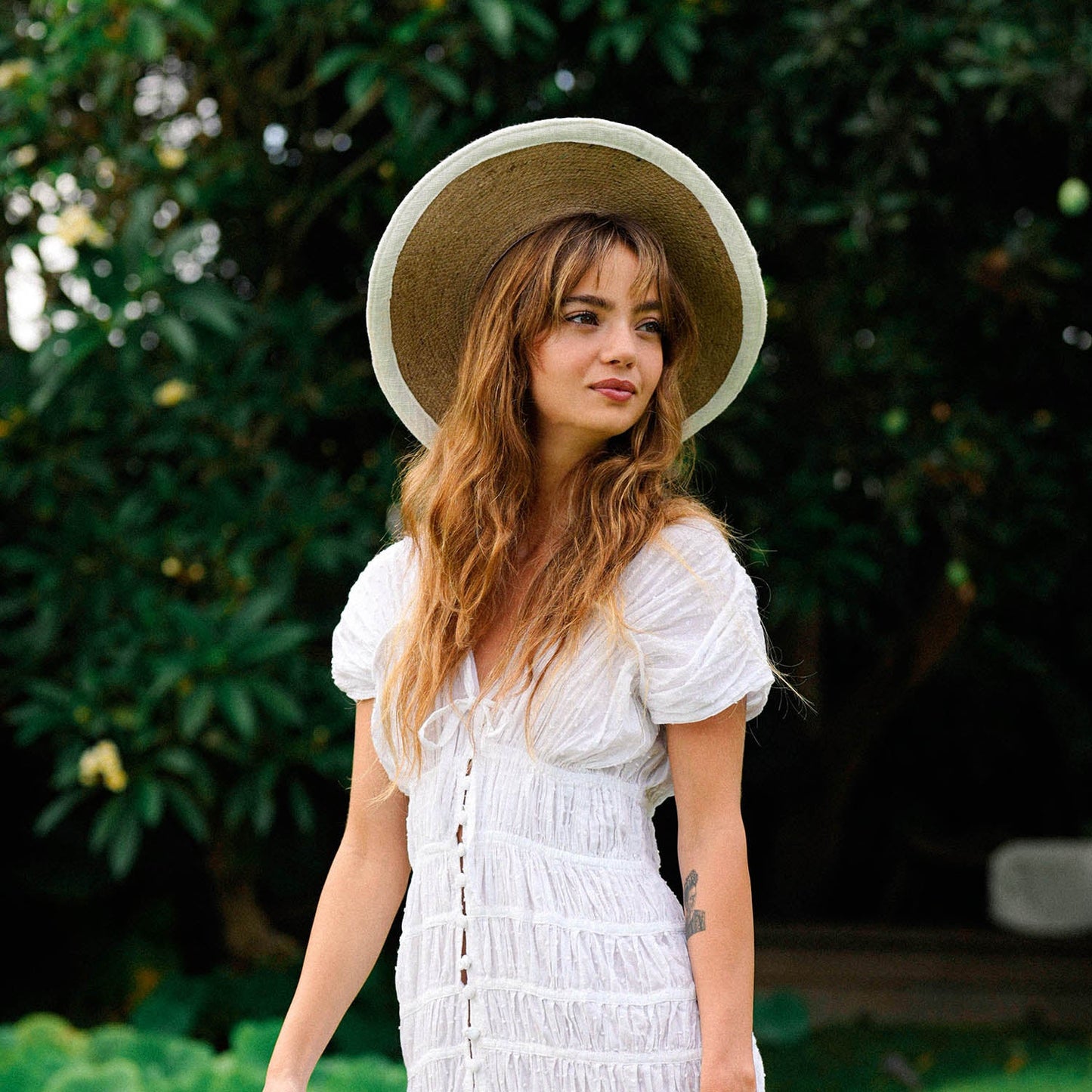 The Loretta Linen Jute Hat in Off White