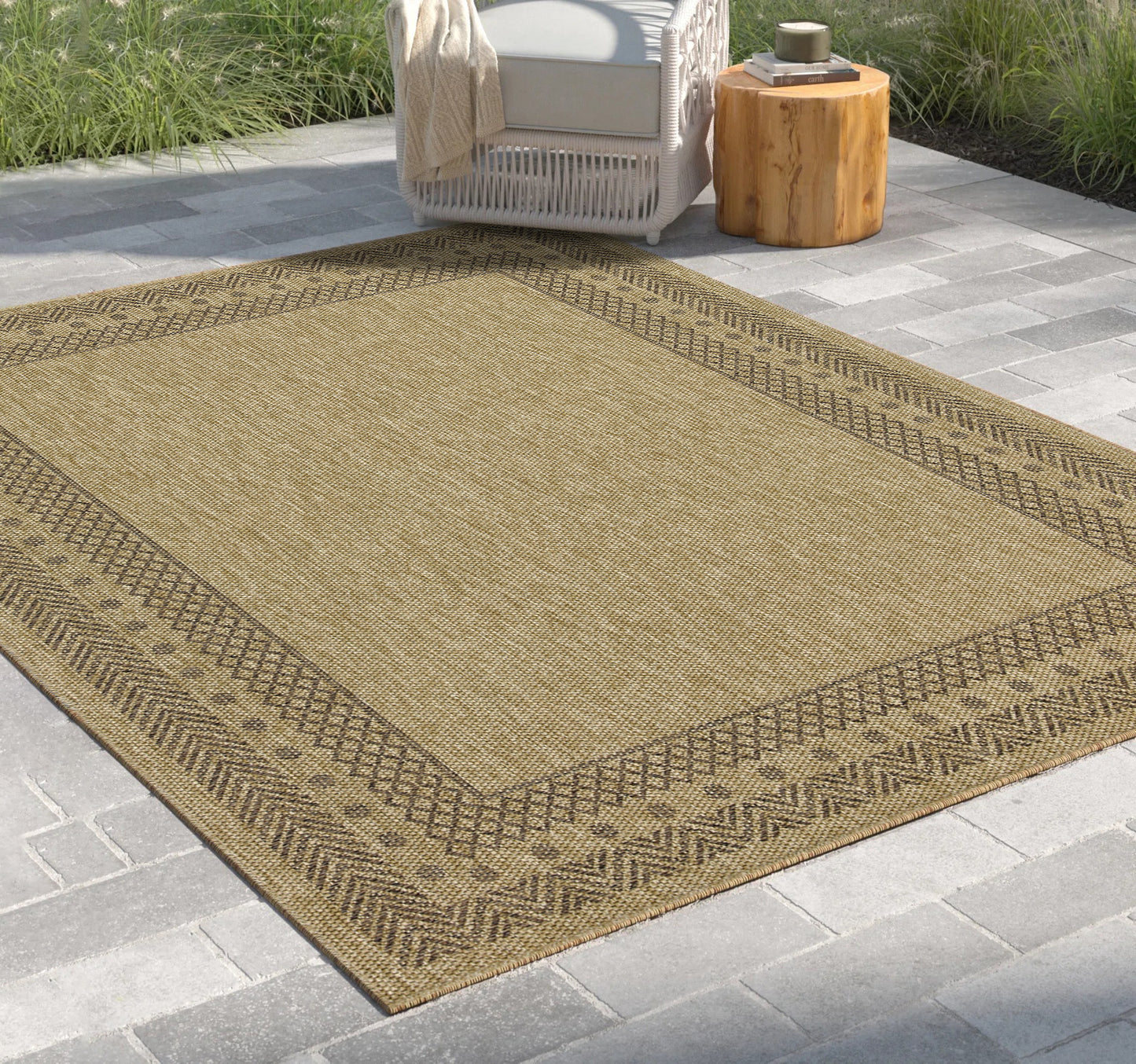 Earth GC_NTL1007 Jute/Mocha 2 ft. 7 in. x 7 ft. 3 in. Indoor/Outdoor Area Rug