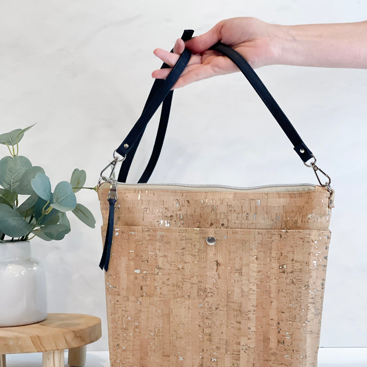 VISIONARY cross body bag | SILVER