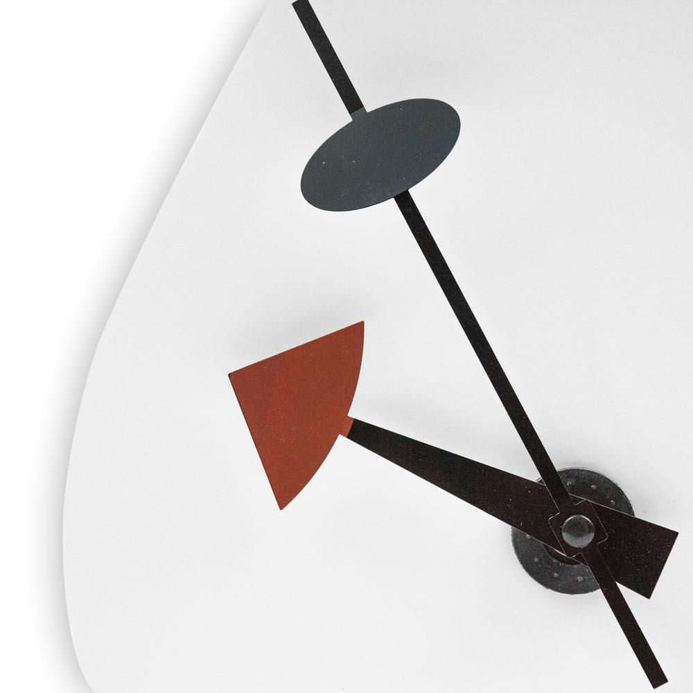 LeisureMod Manchester Modern Design Silent Non-Ticking Wall Clock MCLT14CR