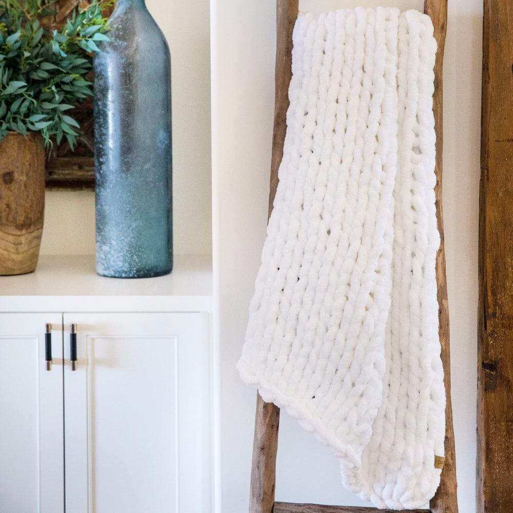 Infinite Chunky Knit Blanket|Little|White