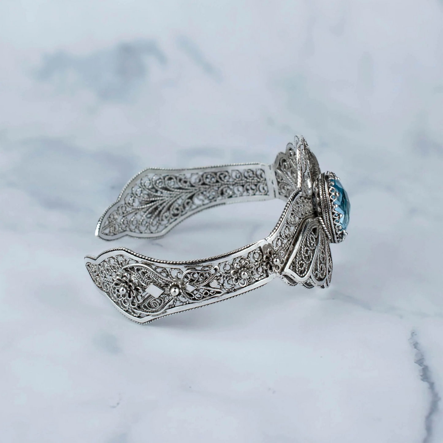 Filigree Art Blue Topaz Gemstone Double Swan Figured Women Silver Cuff Bracelet
