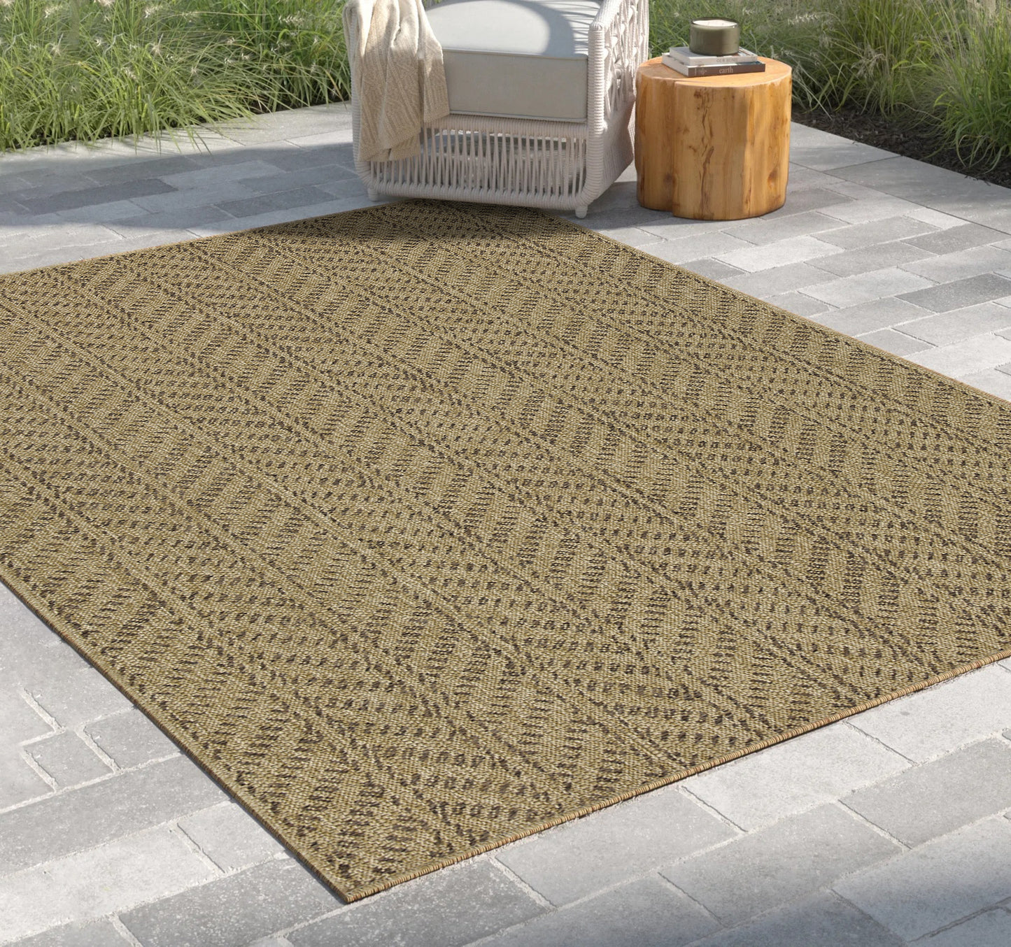 Earth GC_NTL1013 Jute/Mocha 2 ft. 7 in. x 7 ft. 3 in. Indoor/Outdoor Area Rug