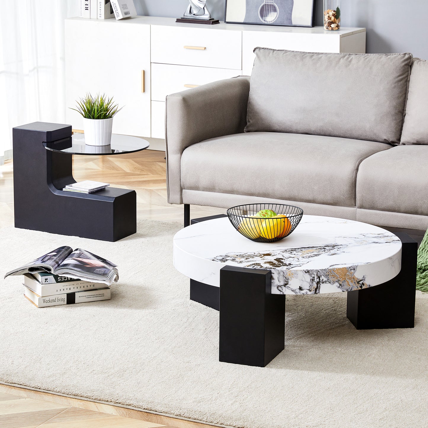 The detachable double-decker coffee table, the stylish design is more precious, and the detachable design can make the use of space more flexible and suitable for various scenes.