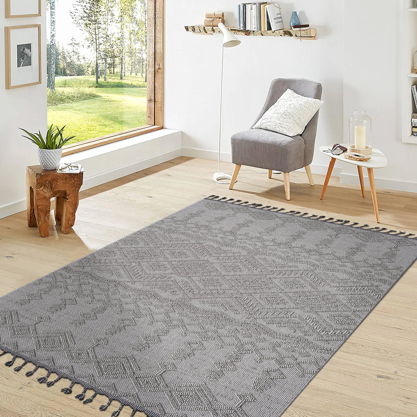 NAAR Guros Collection 8X10 White/White /Traditional Indoor/Outdoor Area Rug