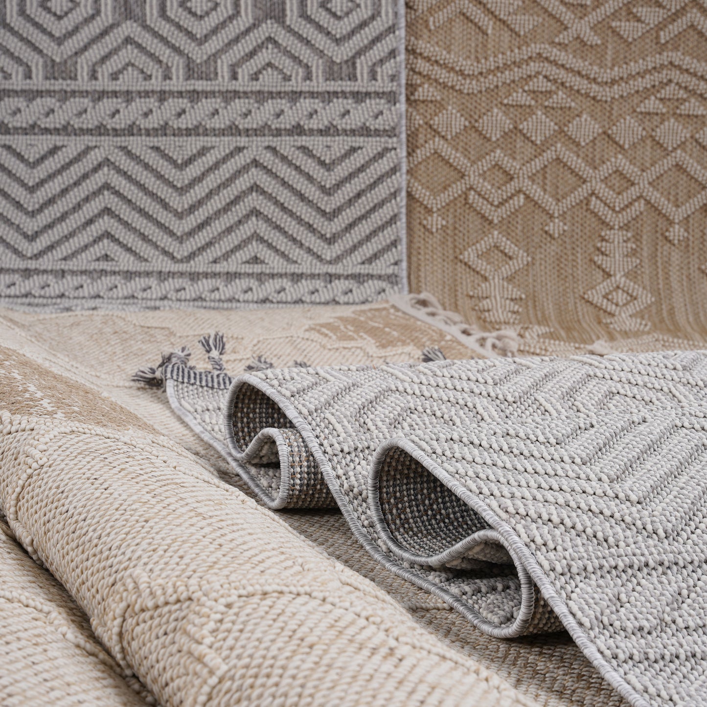 NAAR Guros Collection 8X10 Cream /Trellis Indoor/Outdoor Area Rug