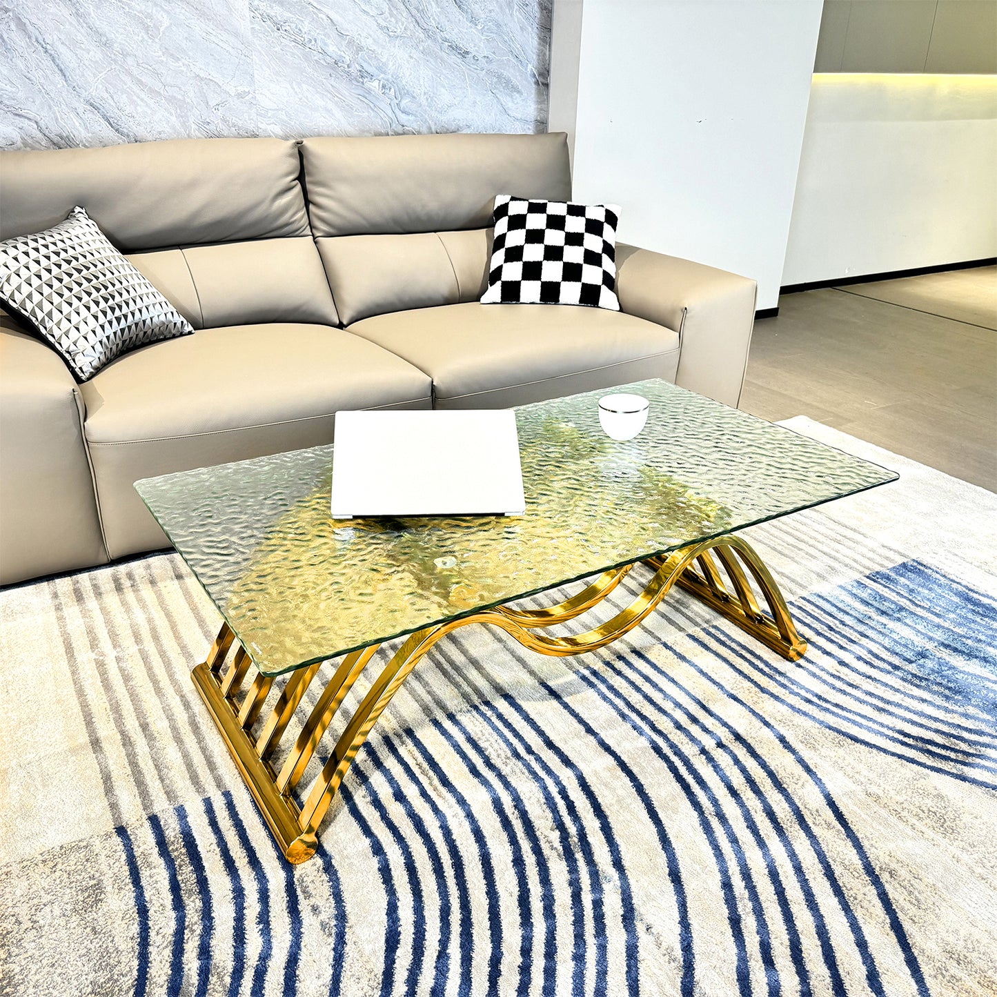 Modern Design GOLD Stainless Steel Frame Coffee Table Water Tempered Glass Coffee Table for Bedroom Living Room