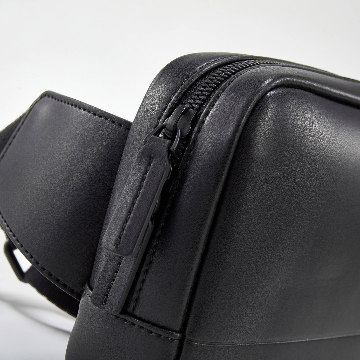 Hawaii Layover Crossbody