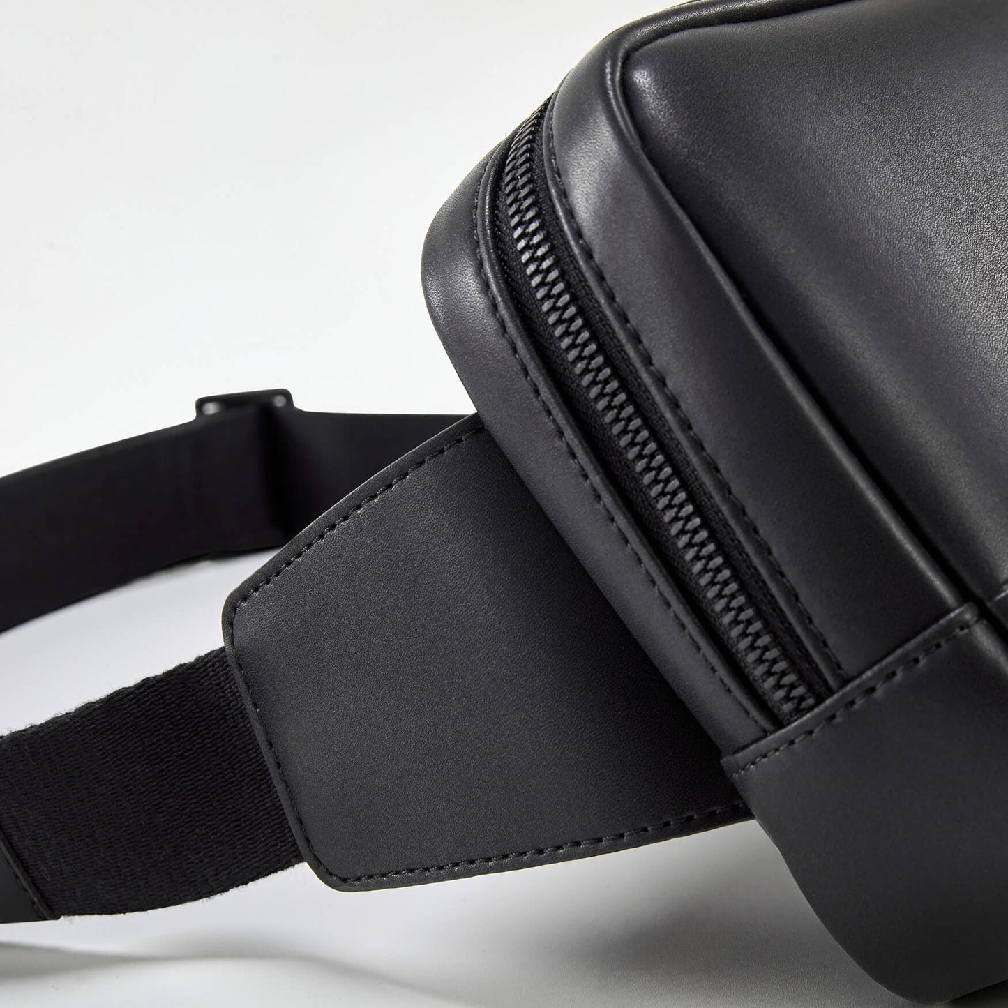 Hawaii Layover Crossbody