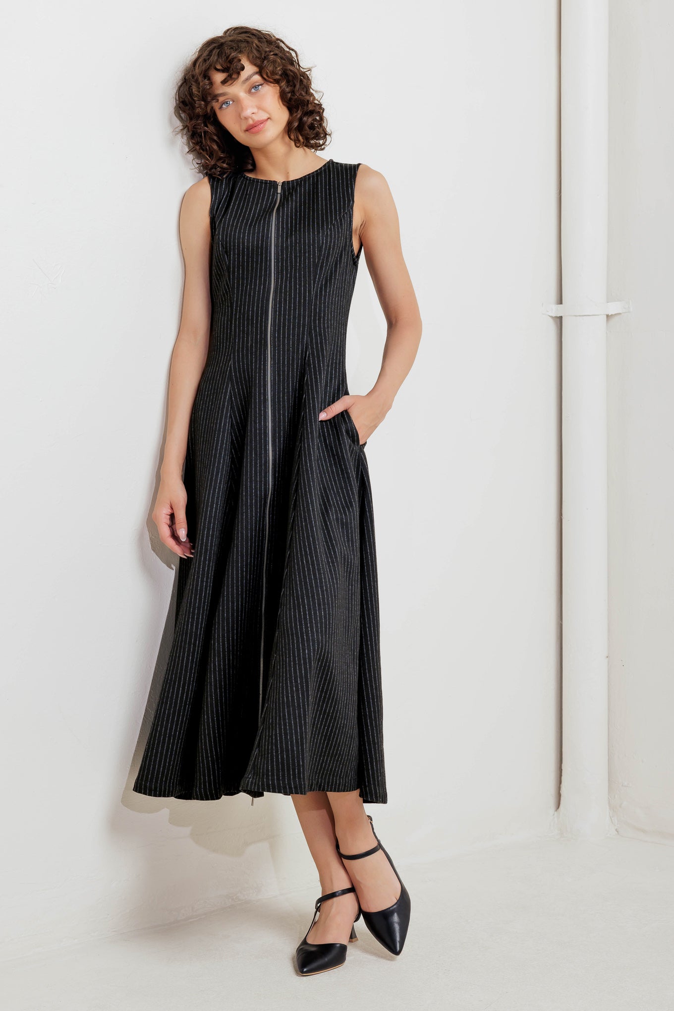 URBAN FRAME WOVEN MIDI DRESS