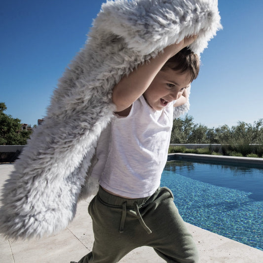 ANGEL PLUSH BLANKET | LITTLE - SILVER CLOUD
