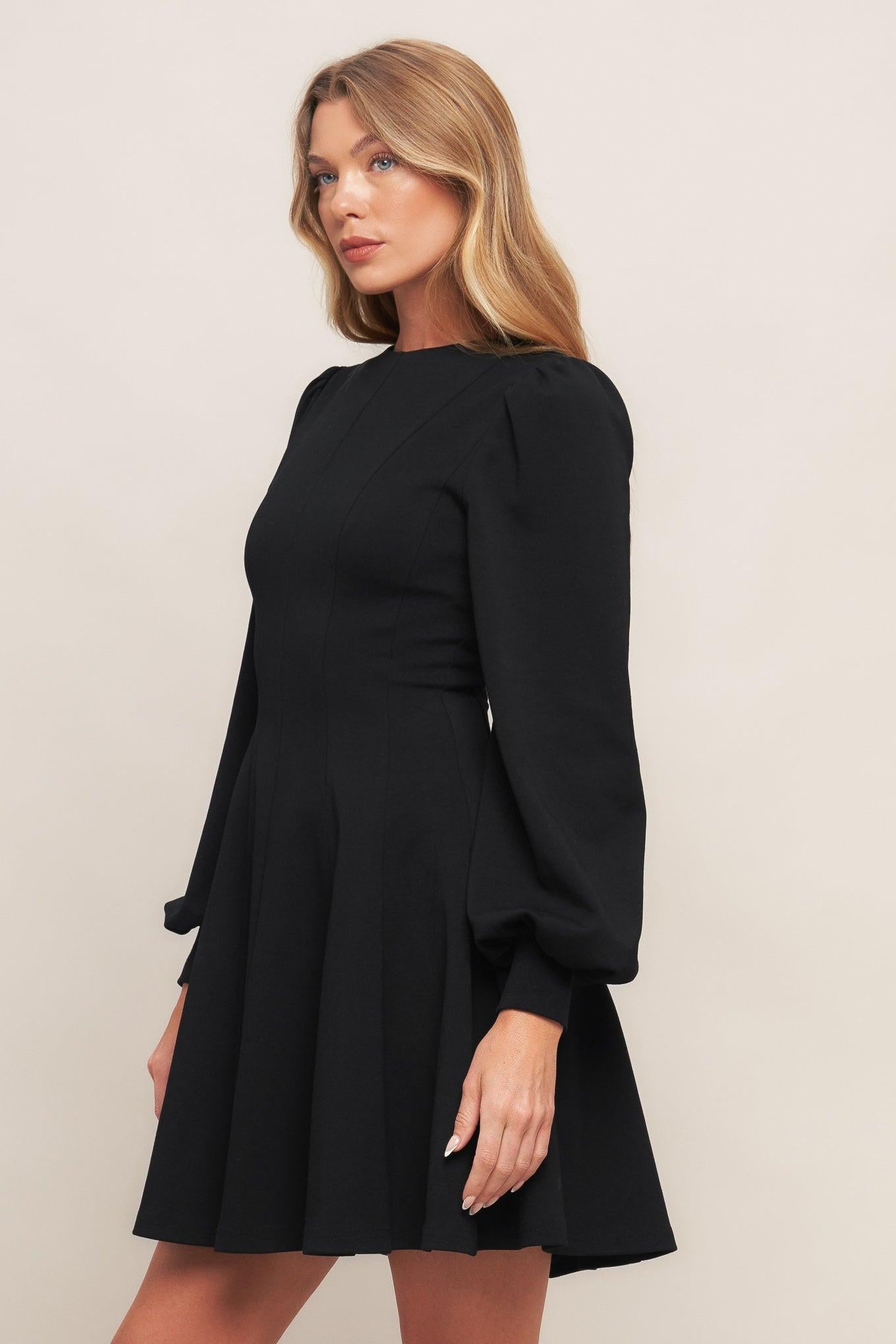 BLACK SWAN HEAVY KNIT MINI DRESS