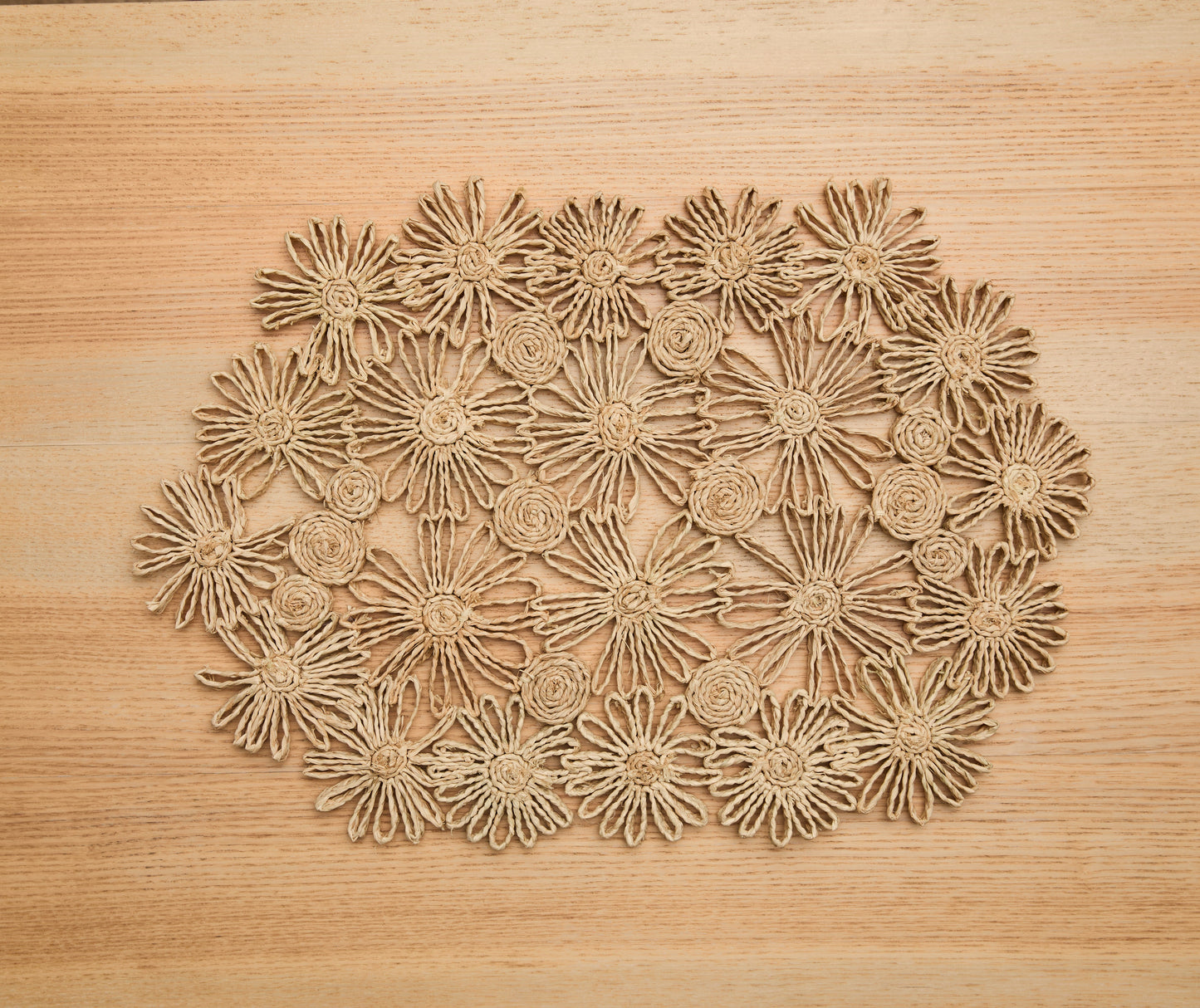 Fleur Raffia Placemat, Natural Color Flowers Woven Tabletop