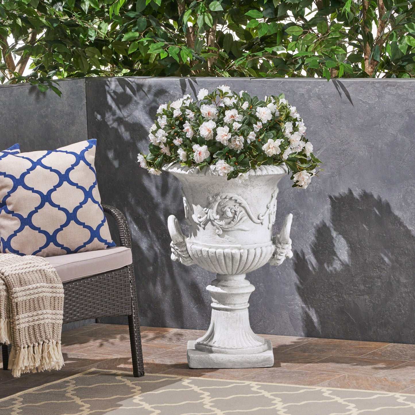 MGO GARDEN URN PLANTER