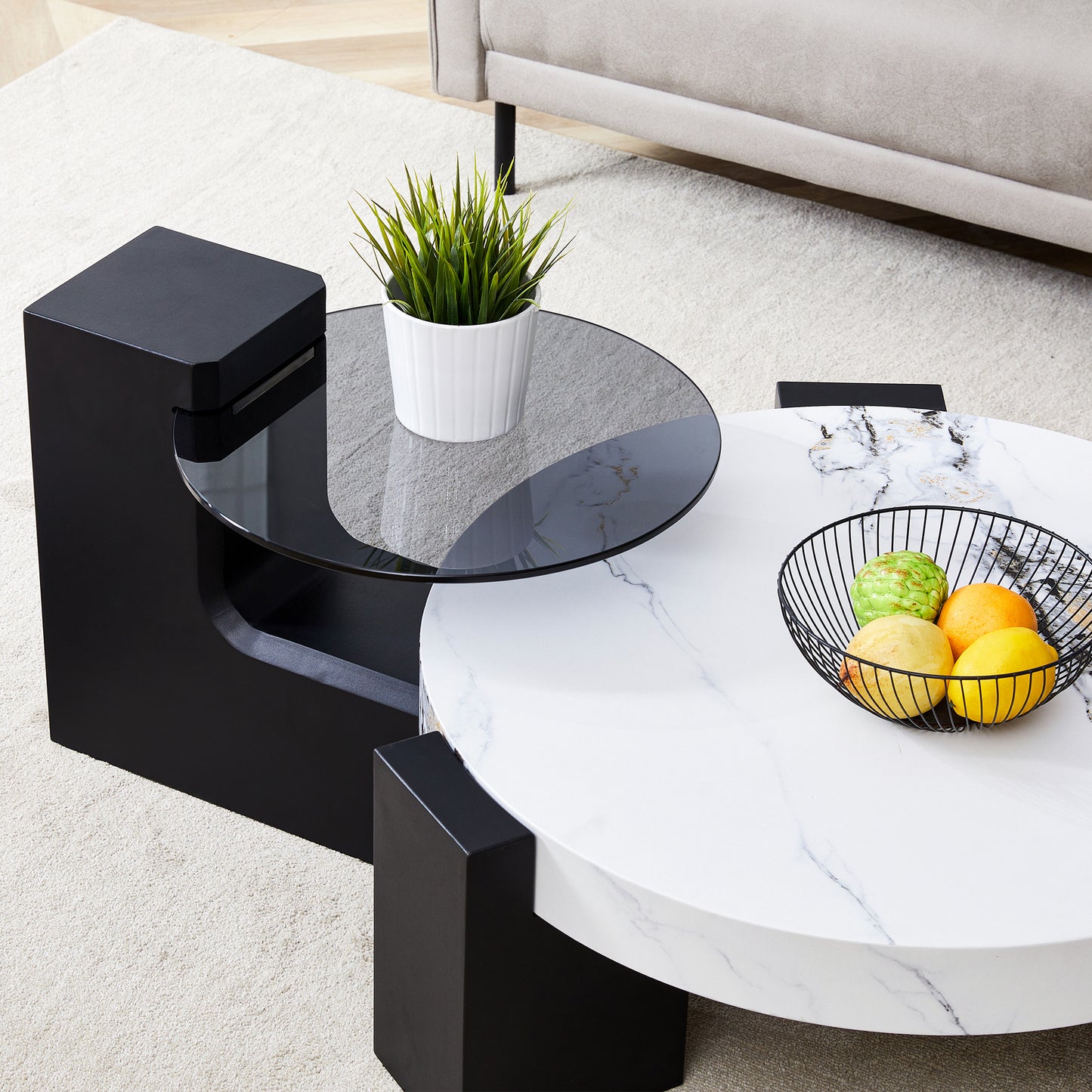 The detachable double-decker coffee table, the stylish design is more precious, and the detachable design can make the use of space more flexible and suitable for various scenes.