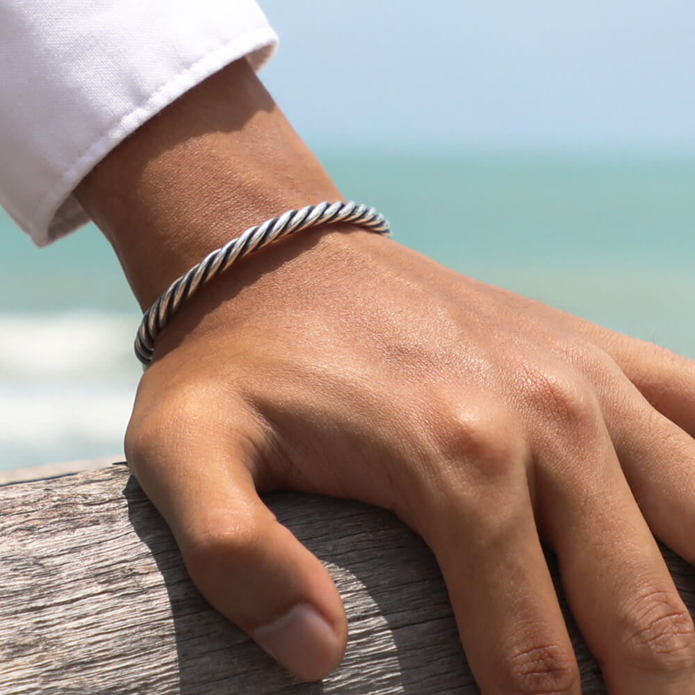 Winding Bangle